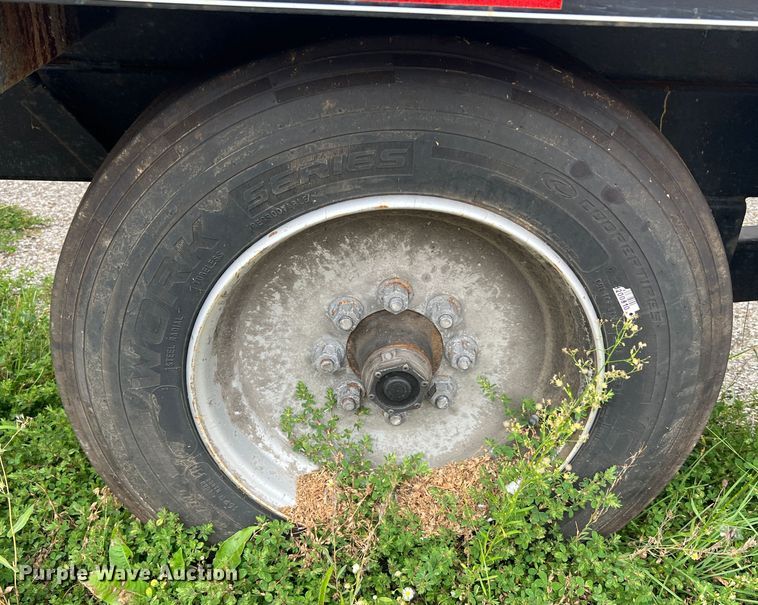 image for item MR9863 2021 Kaufman  car carrier