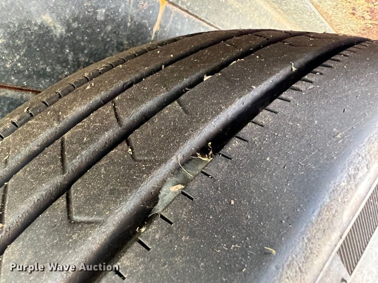 image for item MR9863 2021 Kaufman  car carrier