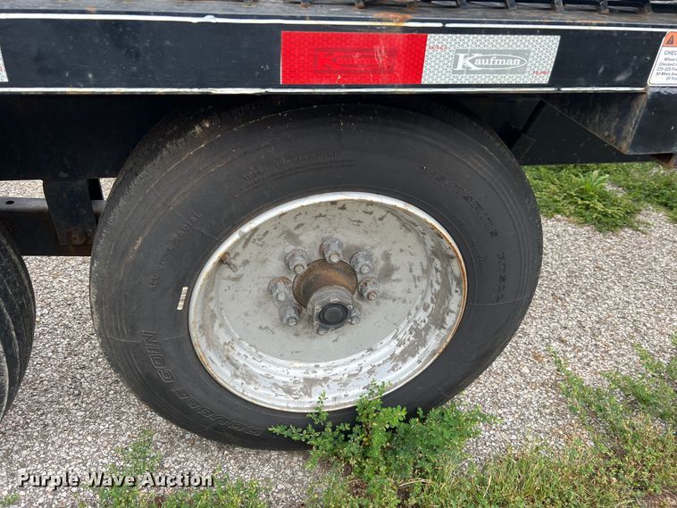 image for item MR9863 2021 Kaufman  car carrier