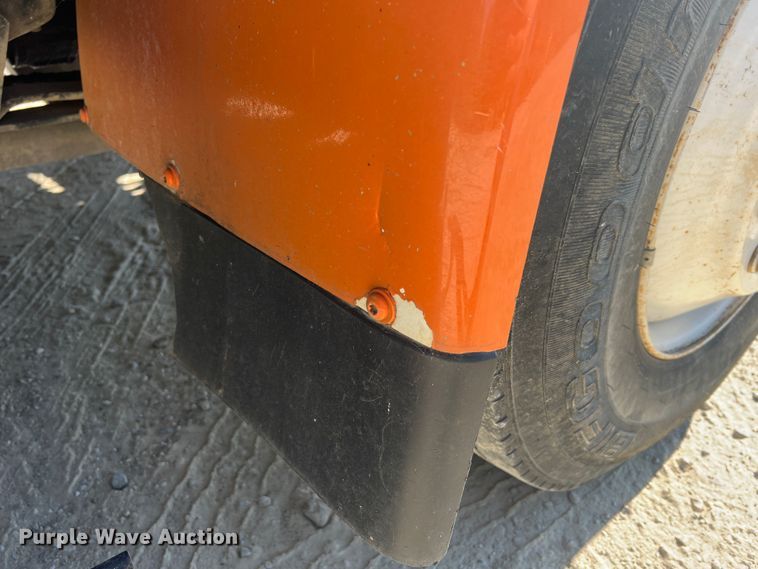 image for item MR9874 2003 International 4300  dump flatbed truck