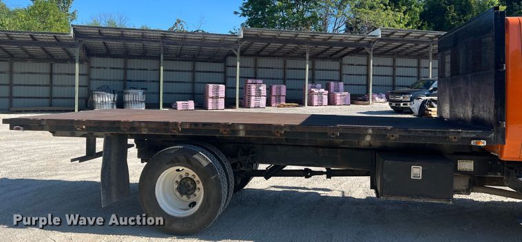 image for item MR9874 2003 International 4300  dump flatbed truck