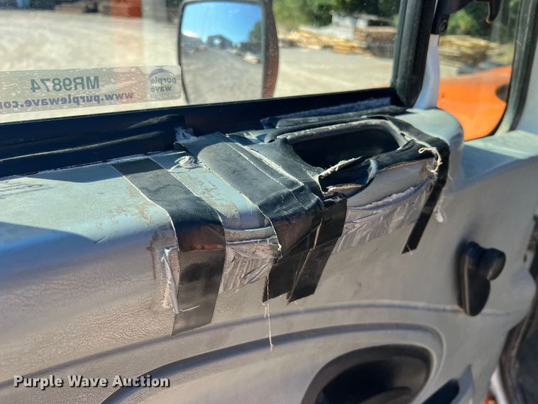 image for item MR9874 2003 International 4300  dump flatbed truck