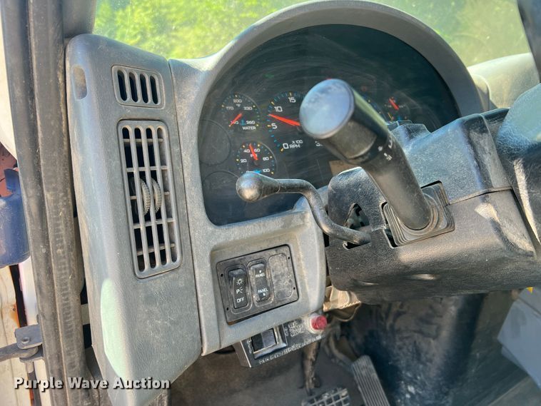 image for item MR9874 2003 International 4300  dump flatbed truck