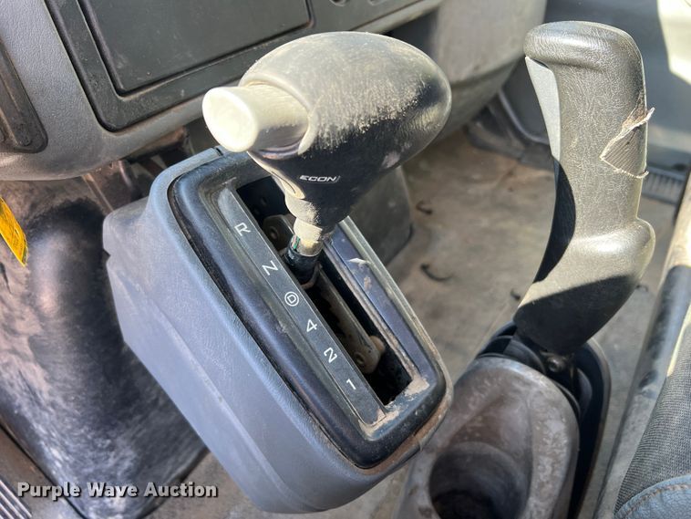 image for item MR9874 2003 International 4300  dump flatbed truck