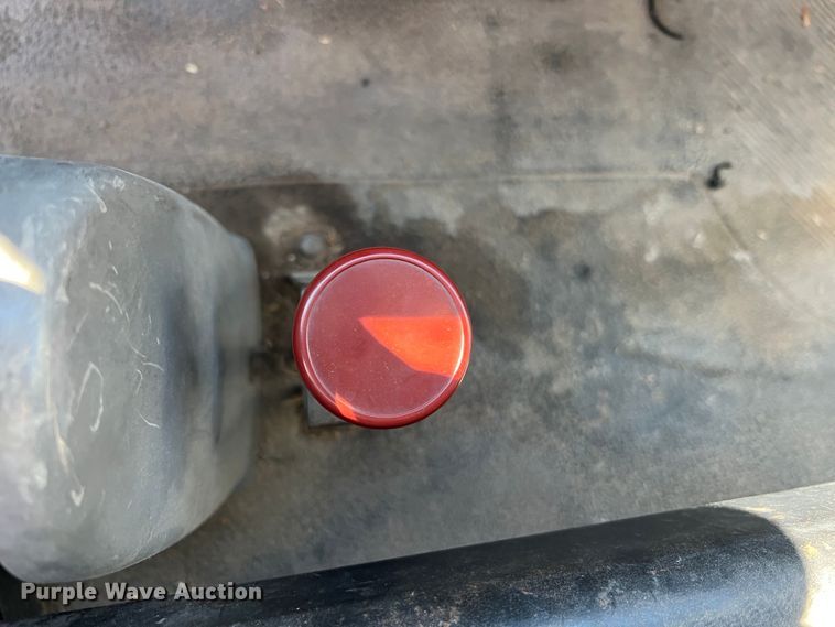 image for item MR9874 2003 International 4300  dump flatbed truck