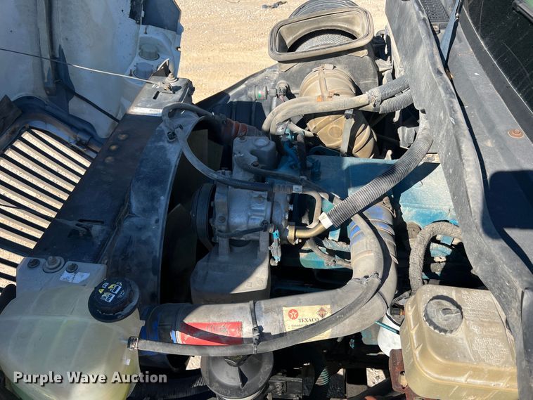 image for item MR9874 2003 International 4300  dump flatbed truck