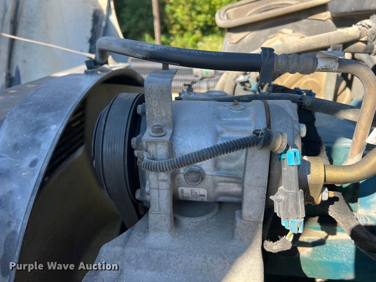 image for item MR9874 2003 International 4300  dump flatbed truck