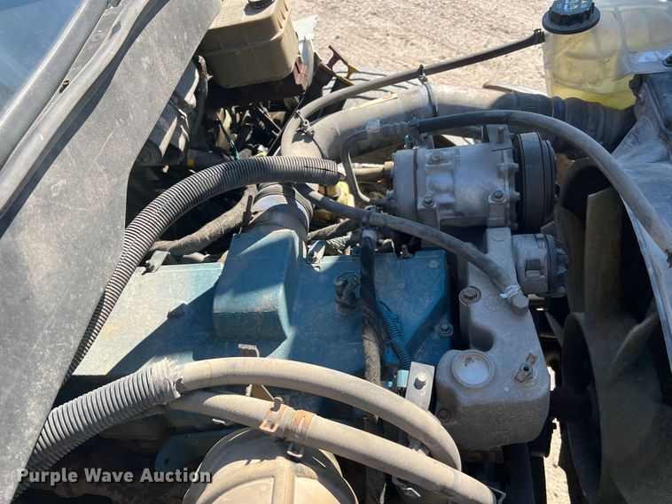 image for item MR9874 2003 International 4300  dump flatbed truck