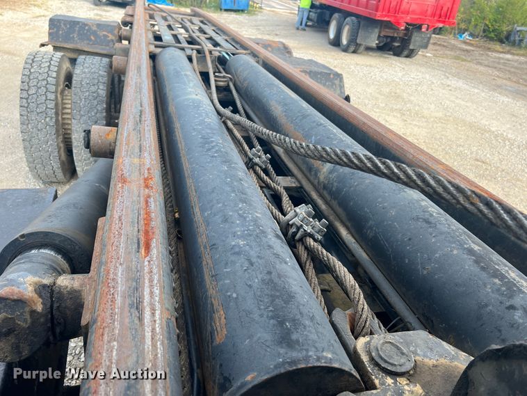 image for item MR9891 2000 Mack DM690S  roll-off container truck