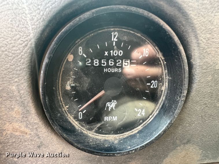 image for item MR9891 2000 Mack DM690S  roll-off container truck