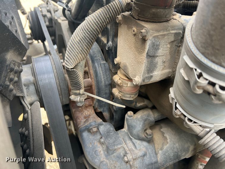 image for item MR9891 2000 Mack DM690S  roll-off container truck