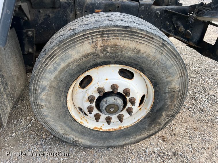 image for item MR9891 2000 Mack DM690S  roll-off container truck