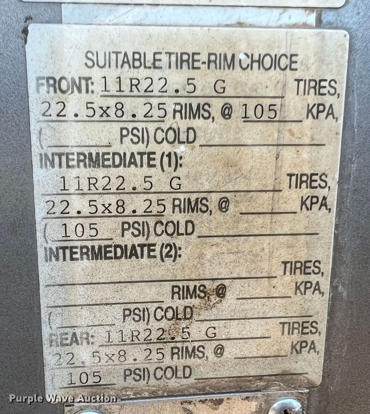 image for item MR9891 2000 Mack DM690S  roll-off container truck