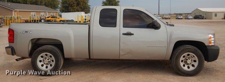 image for item DB7751 2009 Chevrolet Silverado 1500  Ext. Cab pickup truck