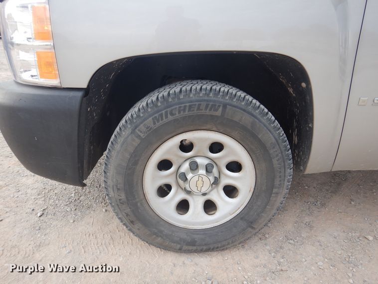 image for item DB7751 2009 Chevrolet Silverado 1500  Ext. Cab pickup truck