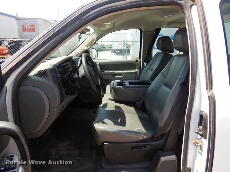 image for item DB7790 2013 GMC Sierra 2500 HD  Ext. Cab pickup truck