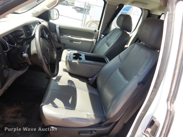 image for item DB7790 2013 GMC Sierra 2500 HD  Ext. Cab pickup truck