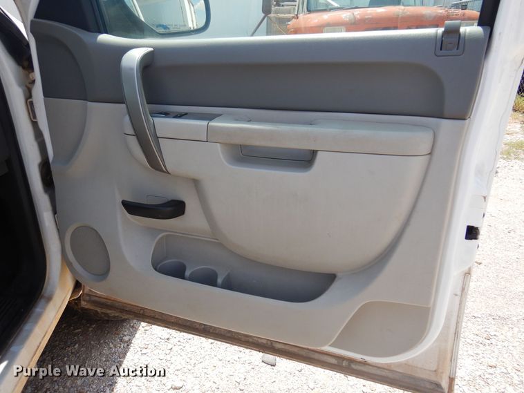 image for item DB7790 2013 GMC Sierra 2500 HD  Ext. Cab pickup truck