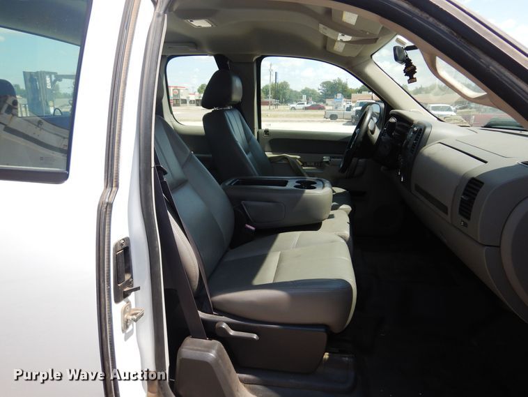 image for item DB7790 2013 GMC Sierra 2500 HD  Ext. Cab pickup truck