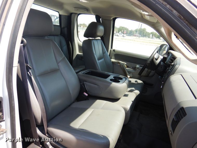 image for item DB7790 2013 GMC Sierra 2500 HD  Ext. Cab pickup truck