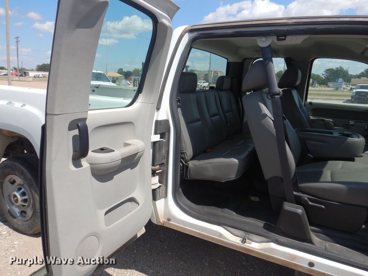 image for item DB7790 2013 GMC Sierra 2500 HD  Ext. Cab pickup truck