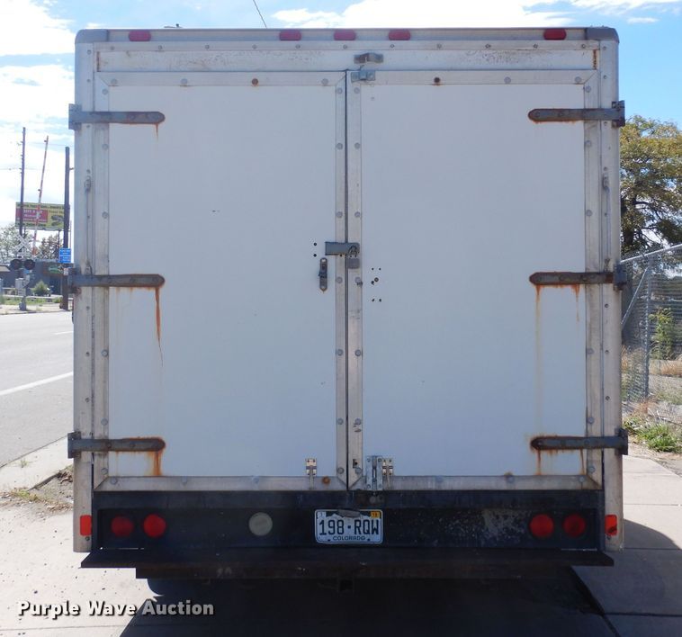 image for item DF8118 2003 Ford E450 Super Duty  utility / service van