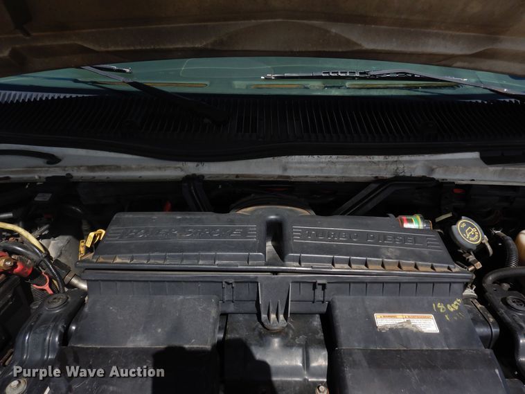 image for item DF8118 2003 Ford E450 Super Duty  utility / service van