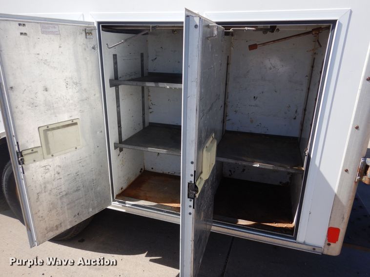 image for item DF8118 2003 Ford E450 Super Duty  utility / service van