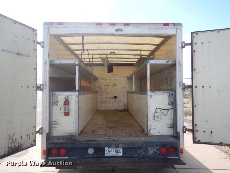 image for item DF8118 2003 Ford E450 Super Duty  utility / service van