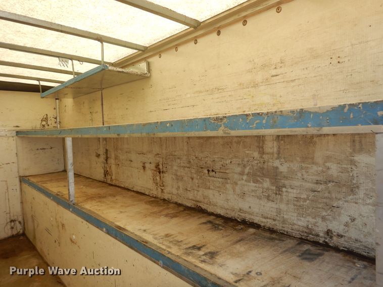 image for item DF8118 2003 Ford E450 Super Duty  utility / service van