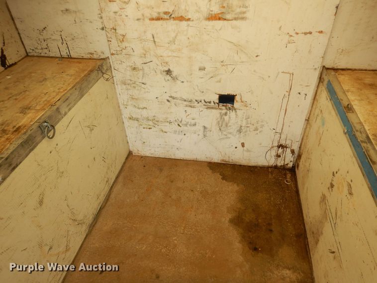 image for item DF8118 2003 Ford E450 Super Duty  utility / service van