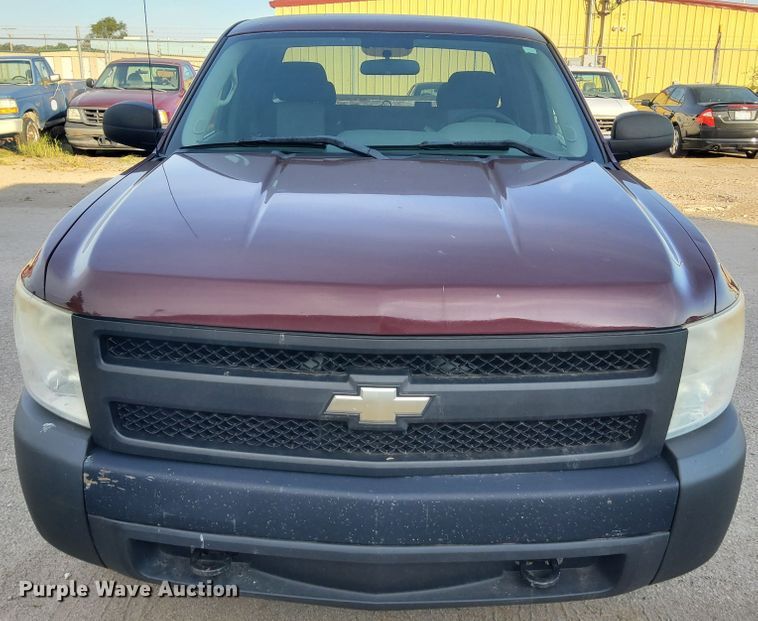 image for item DJ6121 2007 Chevrolet Silverado 1500  Ext. Cab pickup truck