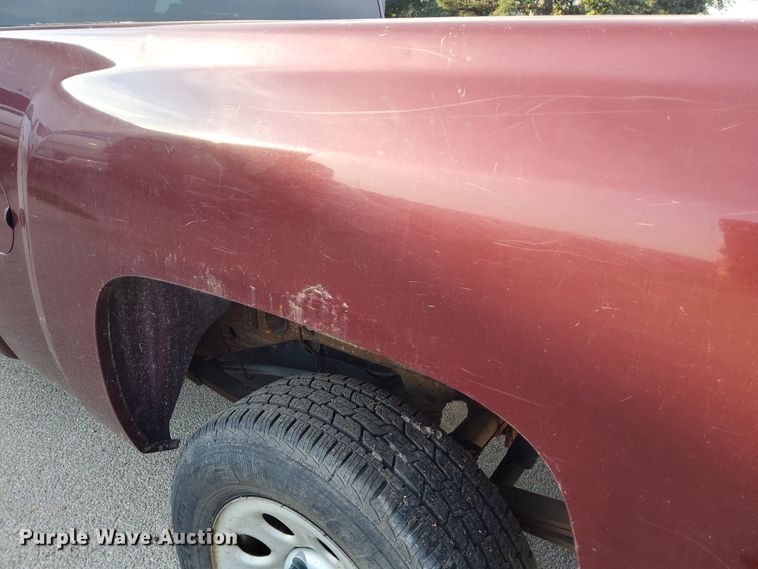 image for item DJ6121 2007 Chevrolet Silverado 1500  Ext. Cab pickup truck
