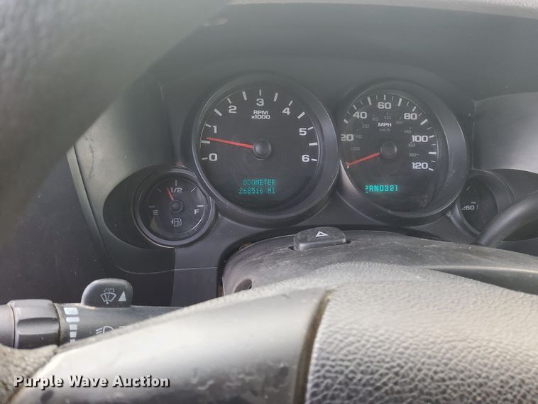 image for item DJ6121 2007 Chevrolet Silverado 1500  Ext. Cab pickup truck