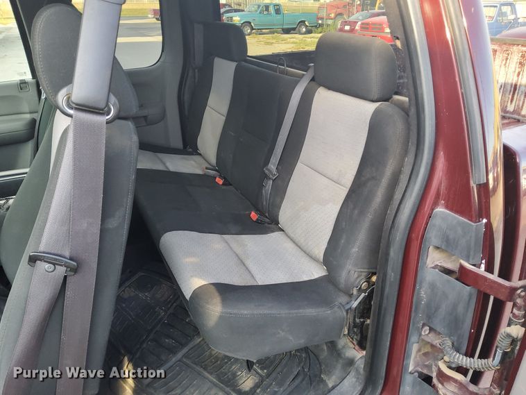 image for item DJ6121 2007 Chevrolet Silverado 1500  Ext. Cab pickup truck