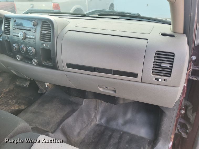 image for item DJ6121 2007 Chevrolet Silverado 1500  Ext. Cab pickup truck