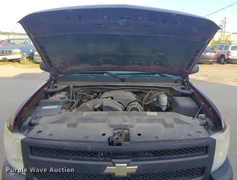 image for item DJ6121 2007 Chevrolet Silverado 1500  Ext. Cab pickup truck