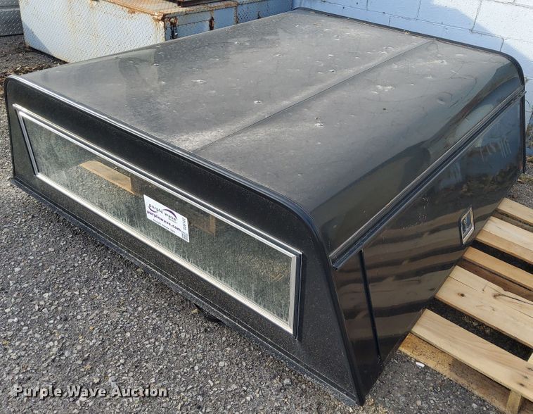 image for item DJ6122 Leer  utility topper