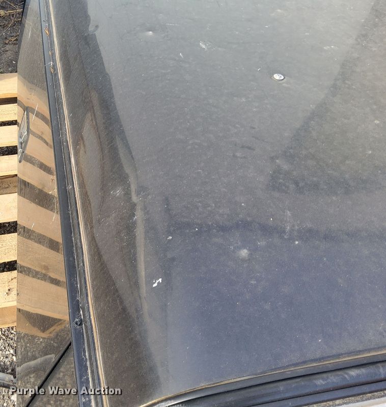 image for item DJ6122 Leer  utility topper