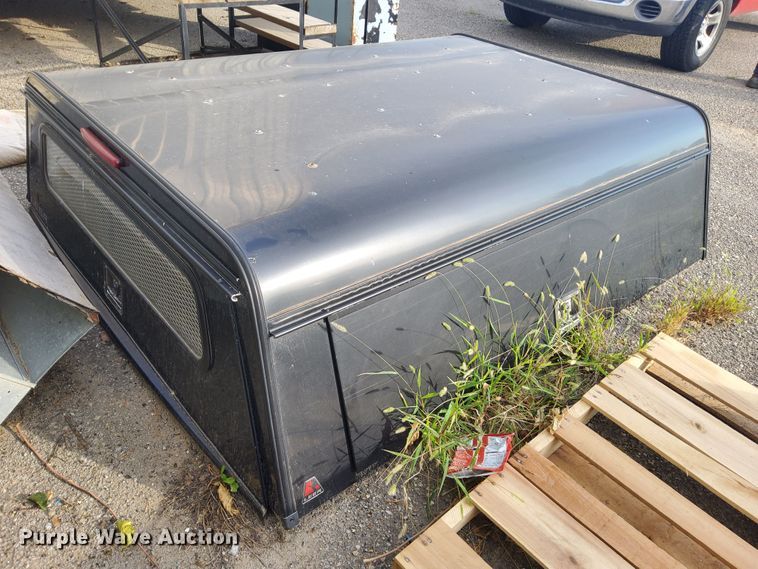 image for item DJ6123 Leer  utility topper