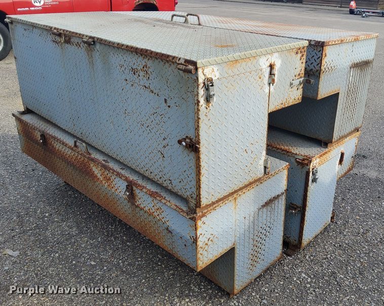 image for item DJ6124 (4) toolboxes