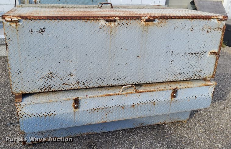 image for item DJ6124 (4) toolboxes