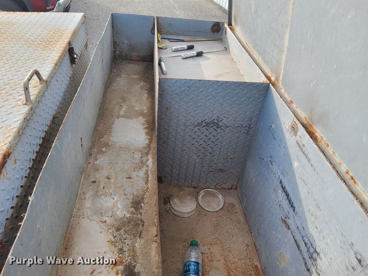 image for item DJ6124 (4) toolboxes