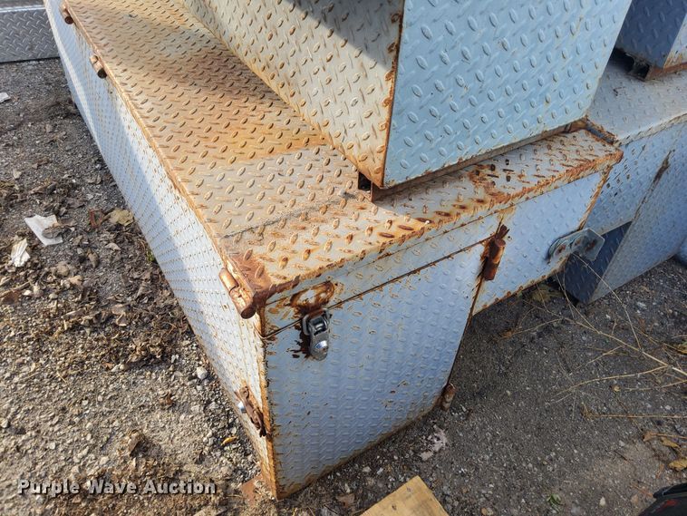 image for item DJ6125 (4) toolboxes