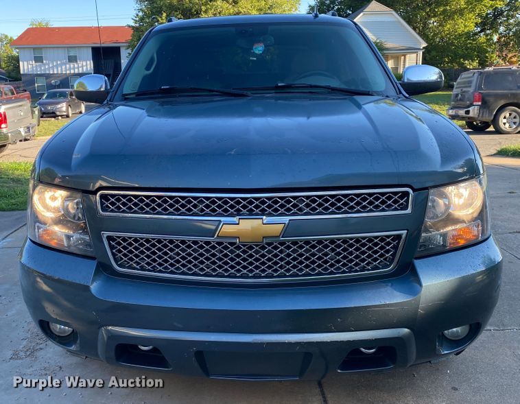 image for item DK6457 2008 Chevrolet Avalanche  pickup truck