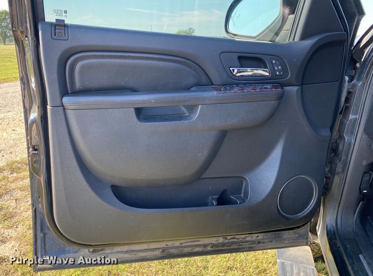 image for item DK6473 2011 GMC Yukon Denali XL  SUV