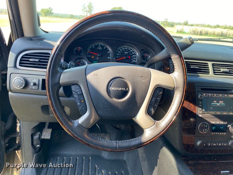 image for item DK6473 2011 GMC Yukon Denali XL  SUV