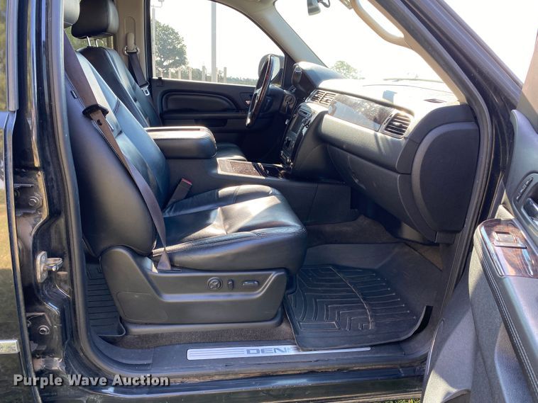 image for item DK6473 2011 GMC Yukon Denali XL  SUV