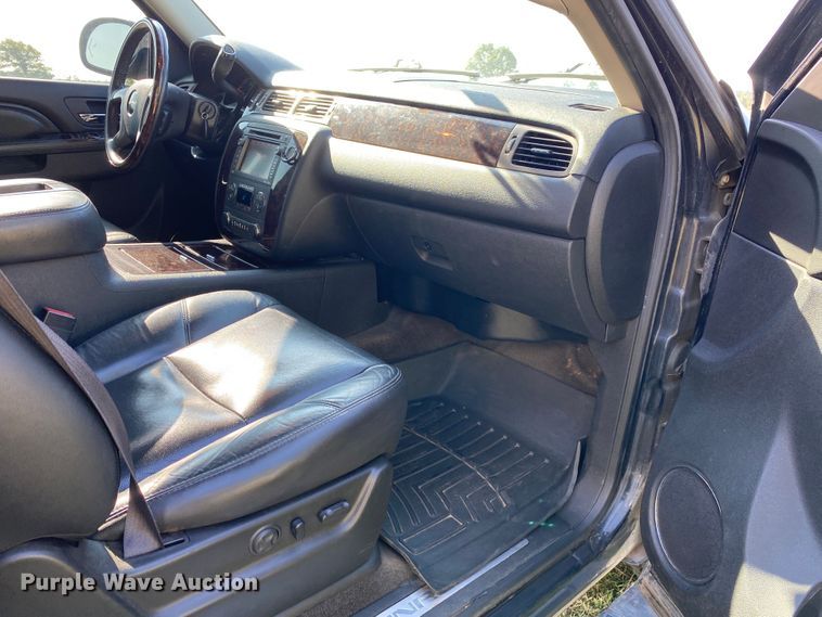 image for item DK6473 2011 GMC Yukon Denali XL  SUV