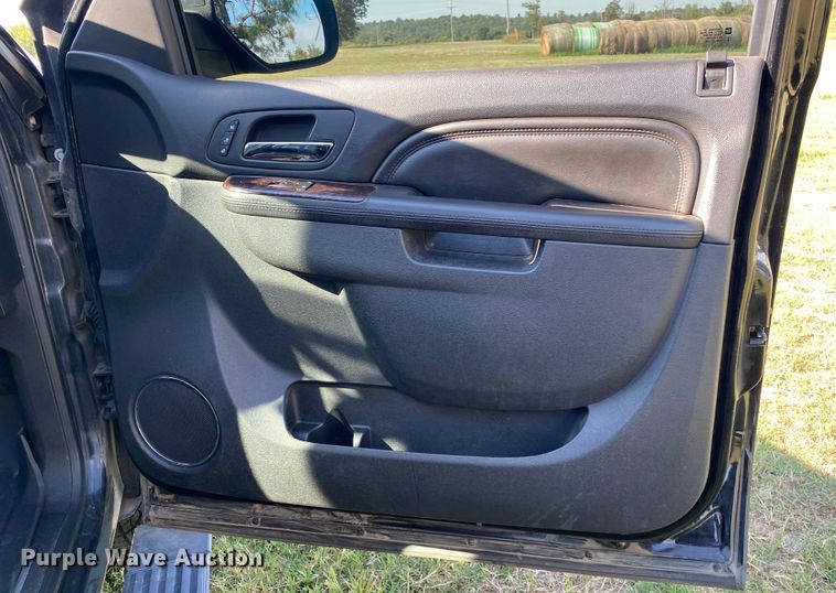 image for item DK6473 2011 GMC Yukon Denali XL  SUV